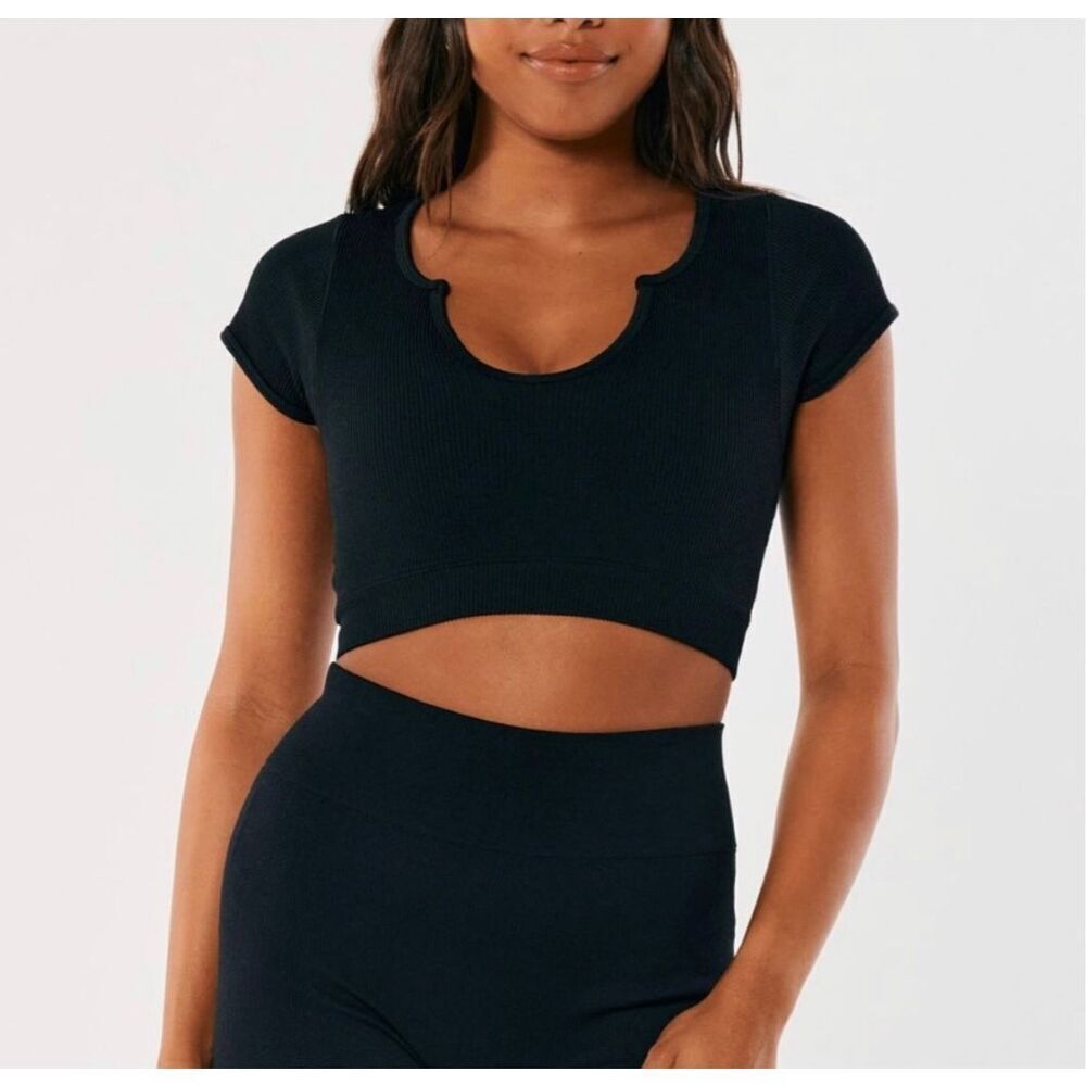 Gilly Hicks Black Ribbed Crop Top Small Short Sleeve Stretchy Lounge Top